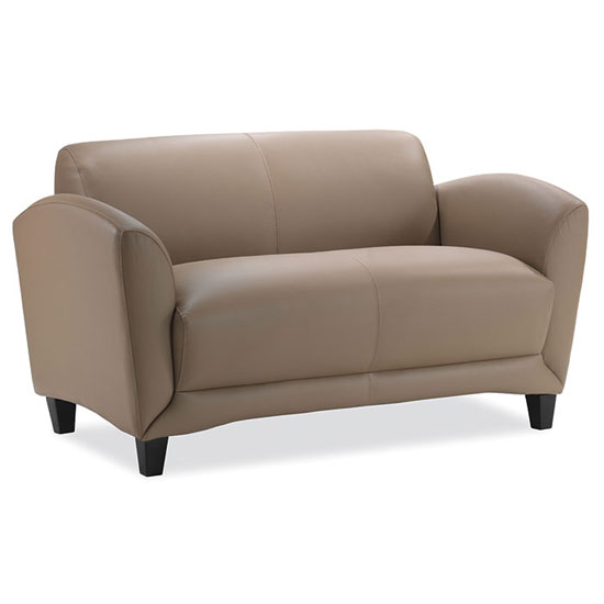 Manhattan Loveseat